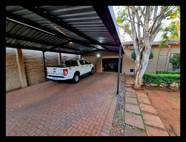 4 BEDROOM HOUSE FOR SALE IN MURRAYFIELD